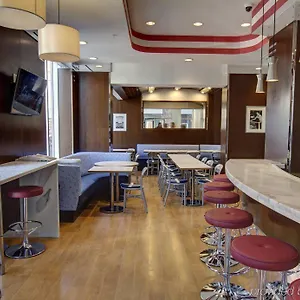 Fairfield By Marriott Manhattan/financial District Szálloda New York